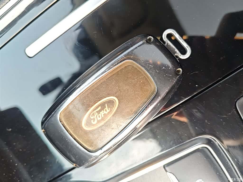 Ford Edge, 2021 9