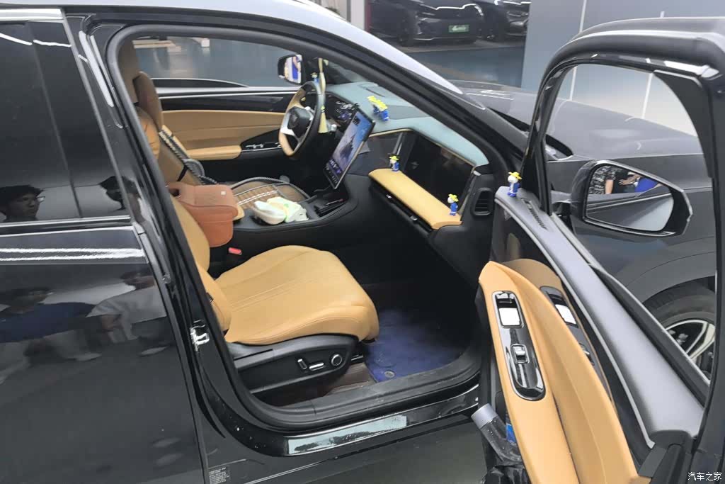 Geely Galaxy L7, 2025 8