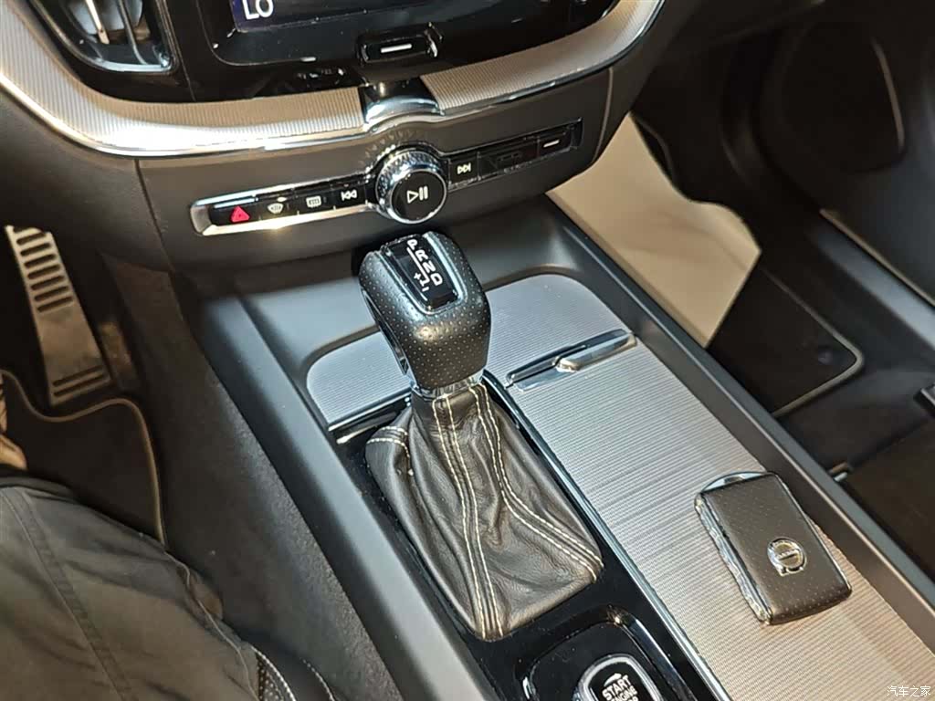 Volvo XC60, 2018 14