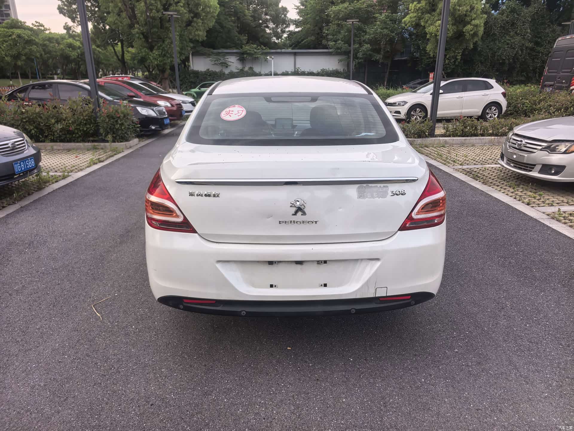 Peugeot 308, 2016 все фото