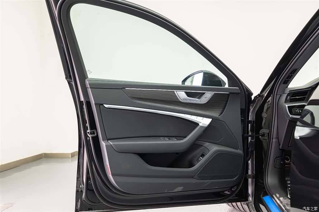 Audi A6L, 2026 10