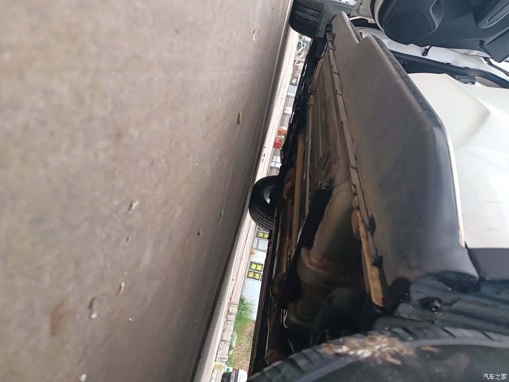 DongFeng AX5, 2017 21