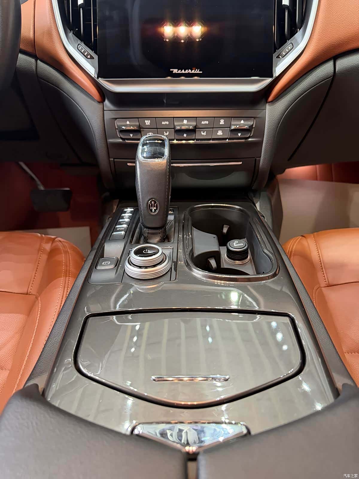 Maserati Ghibli, 2021 10
