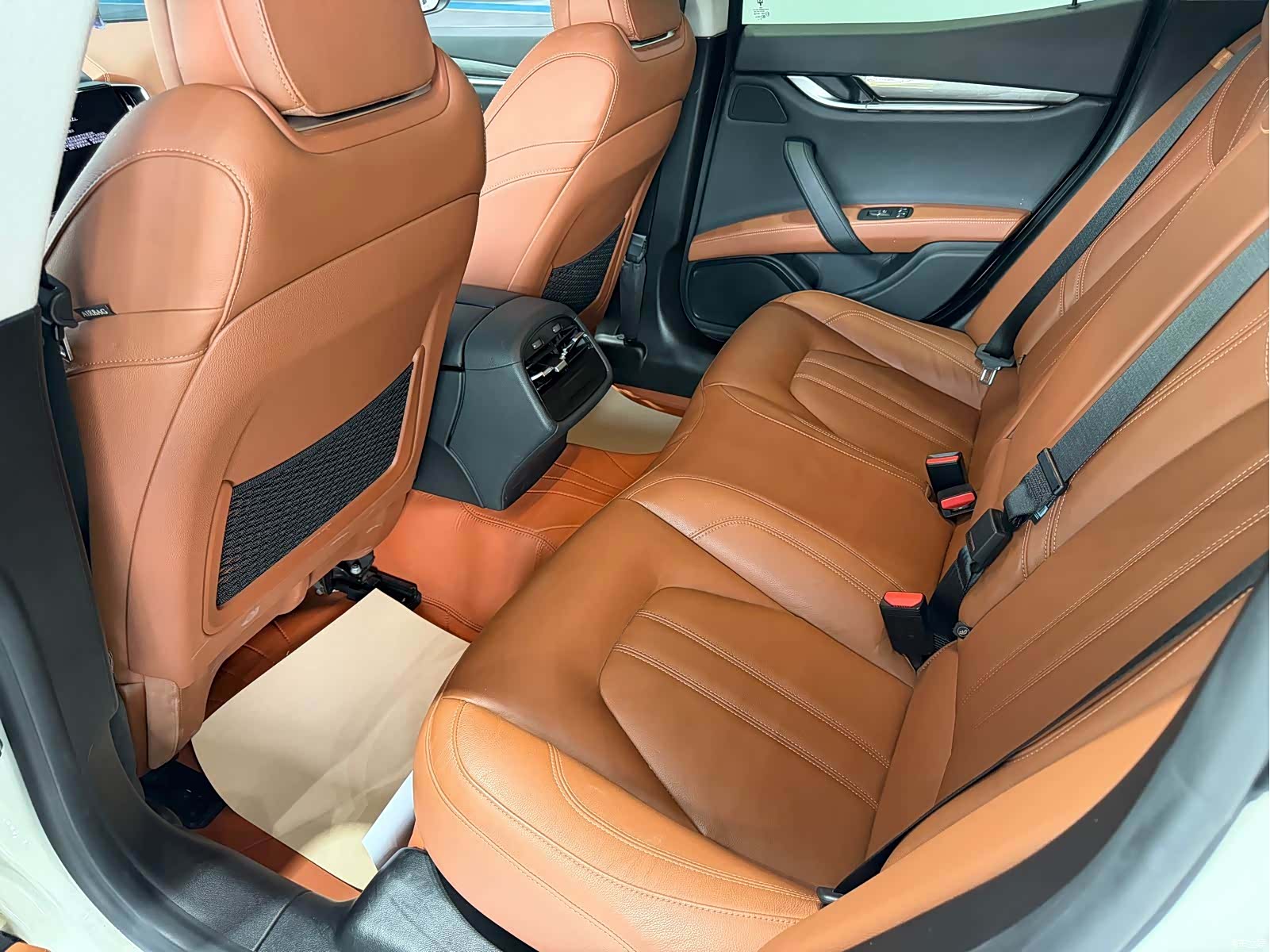 Maserati Ghibli, 2021 15
