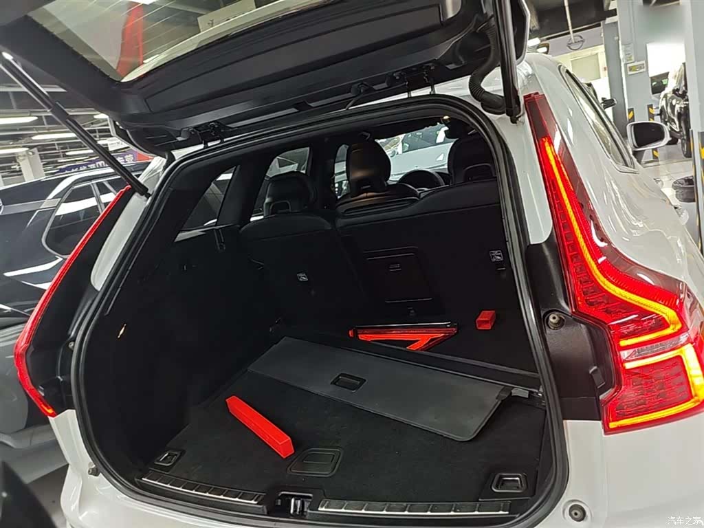Volvo XC60, 2018 19