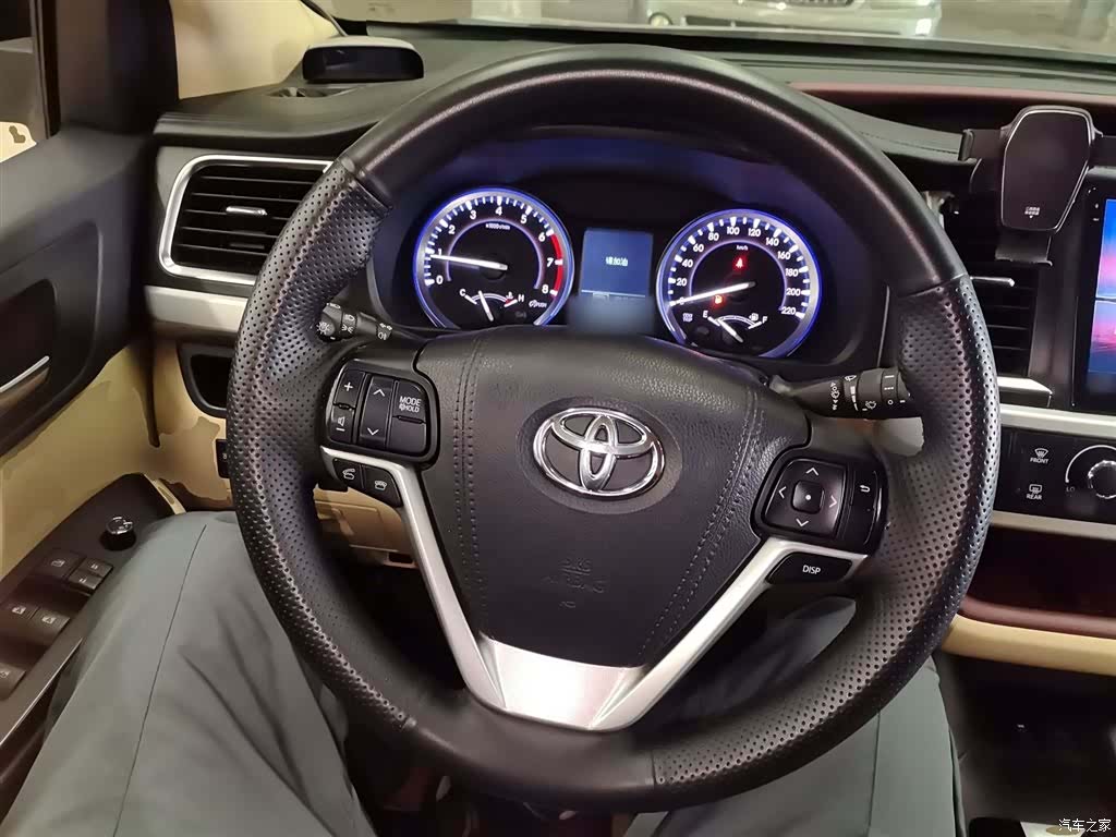 Toyota Highlander, 2017 3