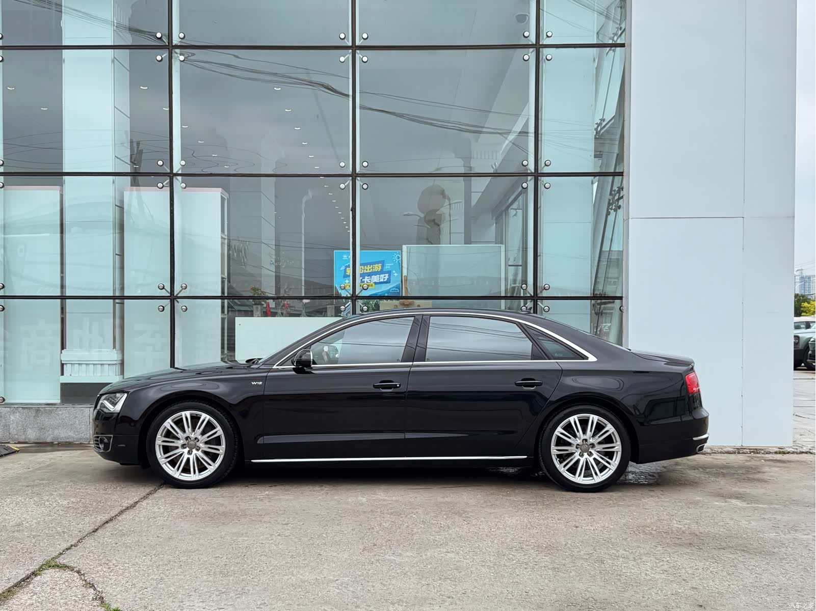 Audi A8L, 2011 8