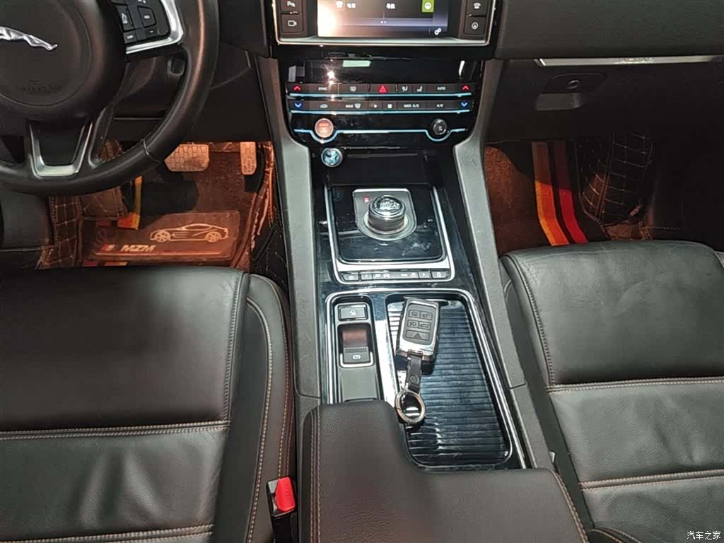 Jaguar F-PACE, 2018 14