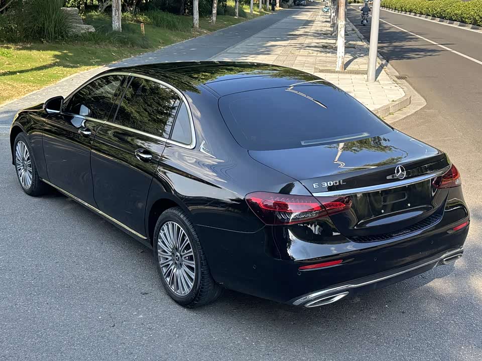 Mercedes-Benz E-class Mercedes-Benz E-class