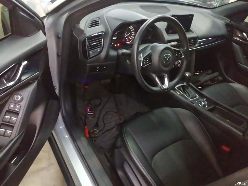 Mazda CX-4, 2021 16