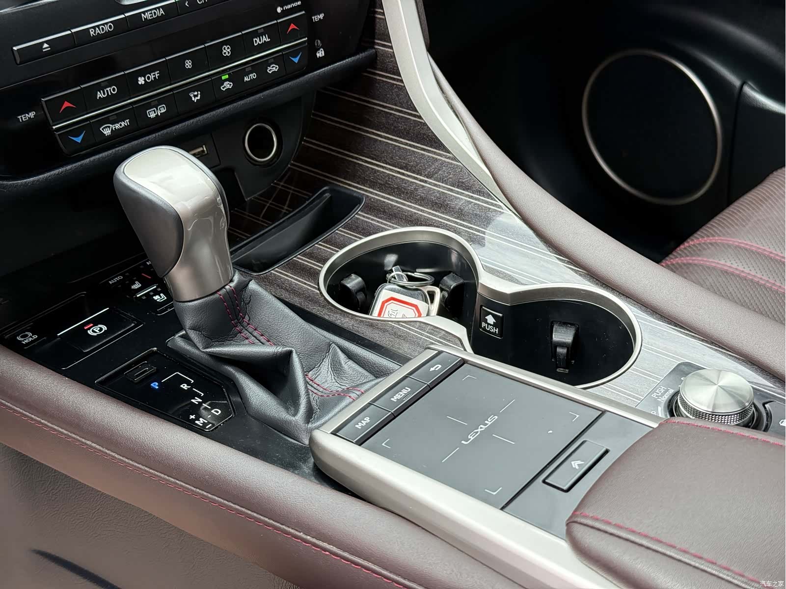 Lexus RX, 2020 все фото