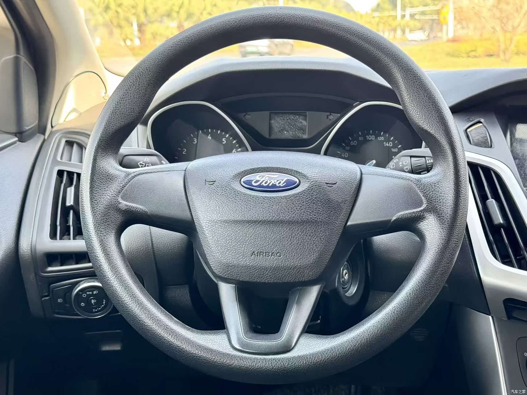 Ford Focus, 2015 8