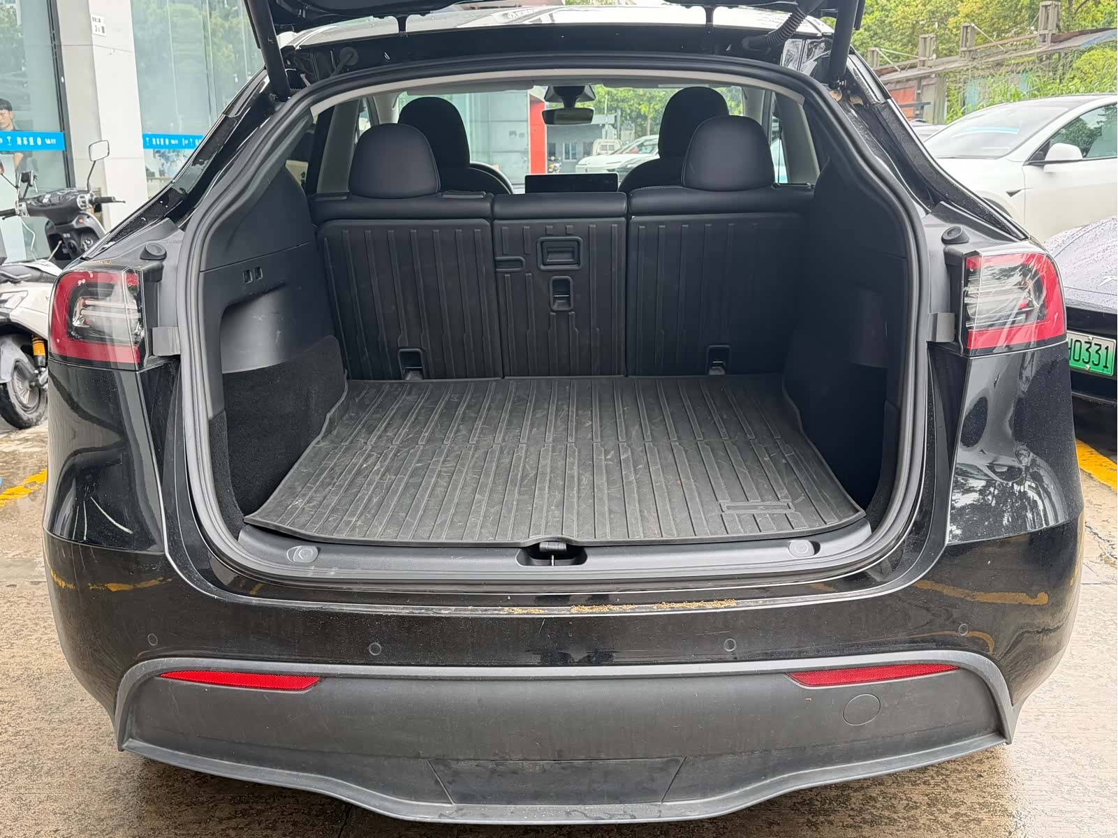 Tesla Model Y, 2022 16