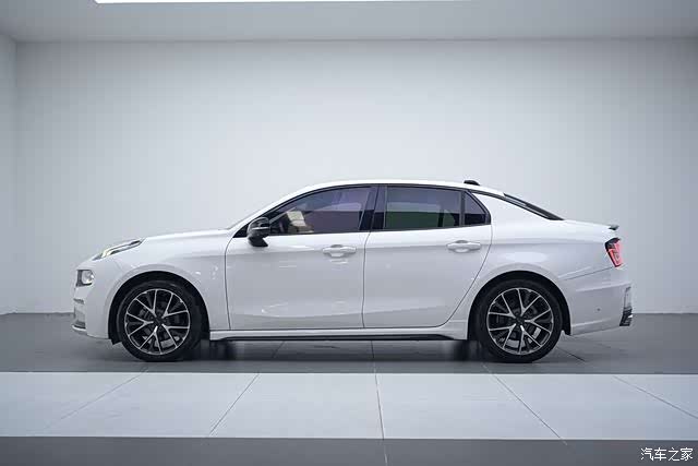 Lynk & Co 01, 2020 4
