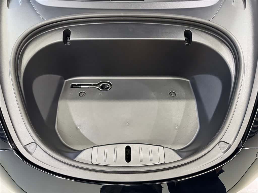 Tesla Model 3, 2020 11