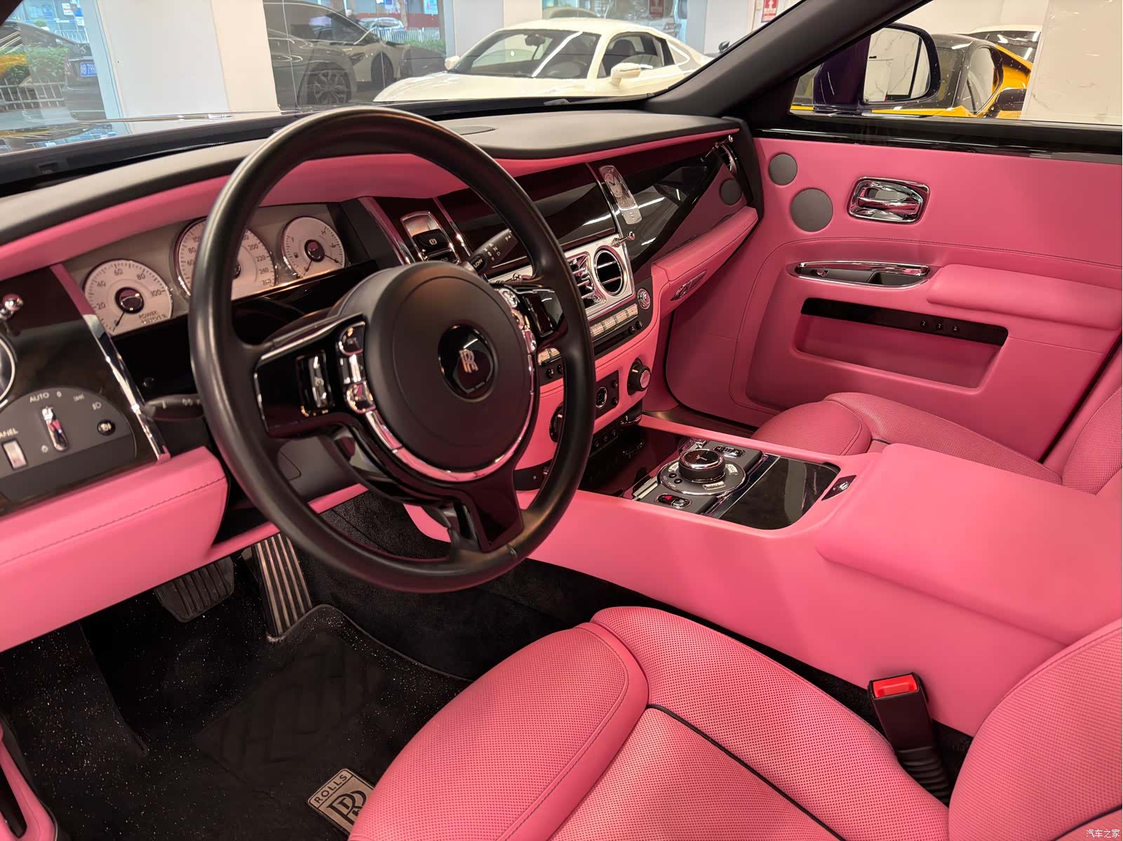 Rolls-Royce Ghost, 2021 4