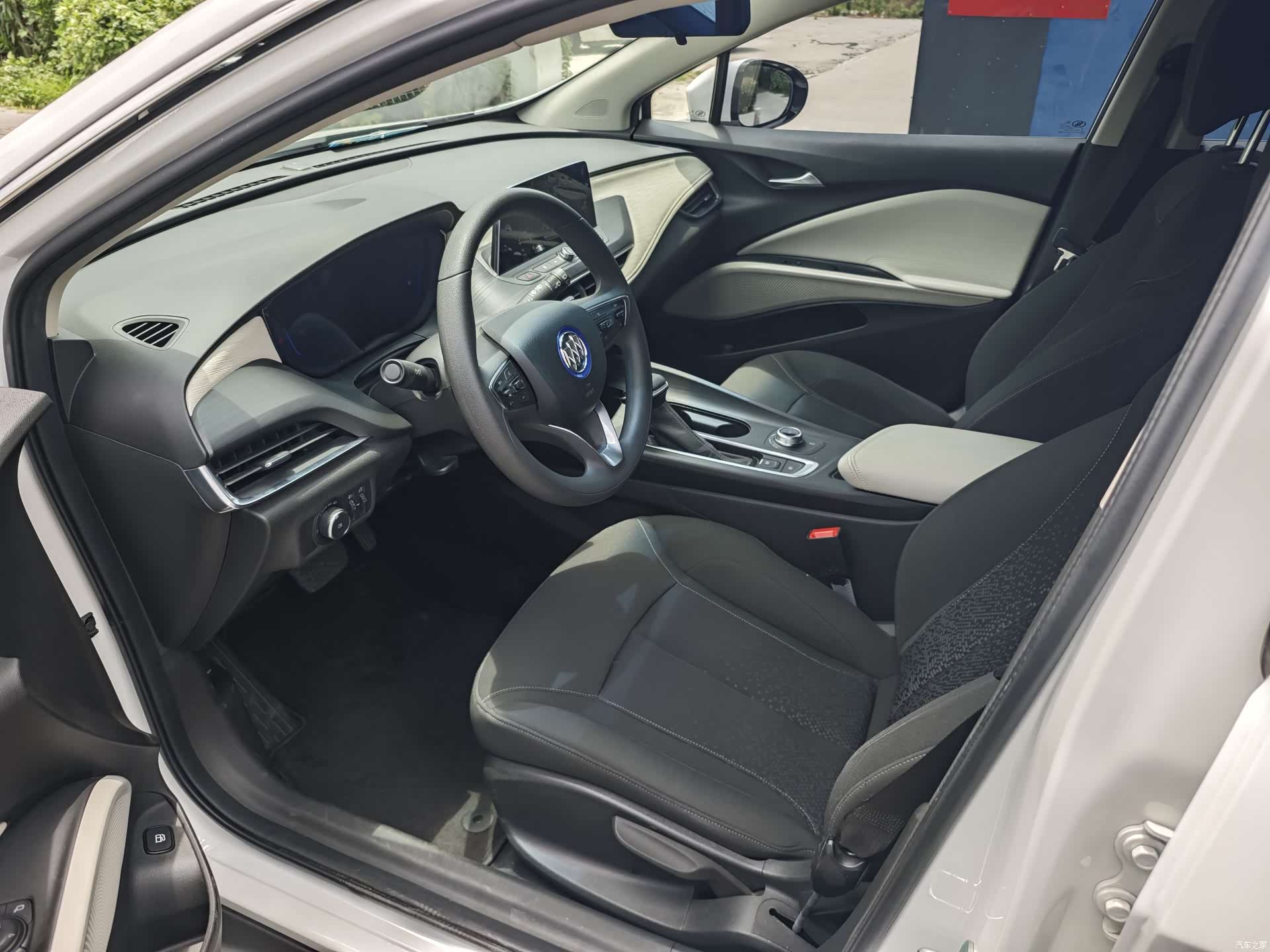 Buick Velite, 2020 все фото