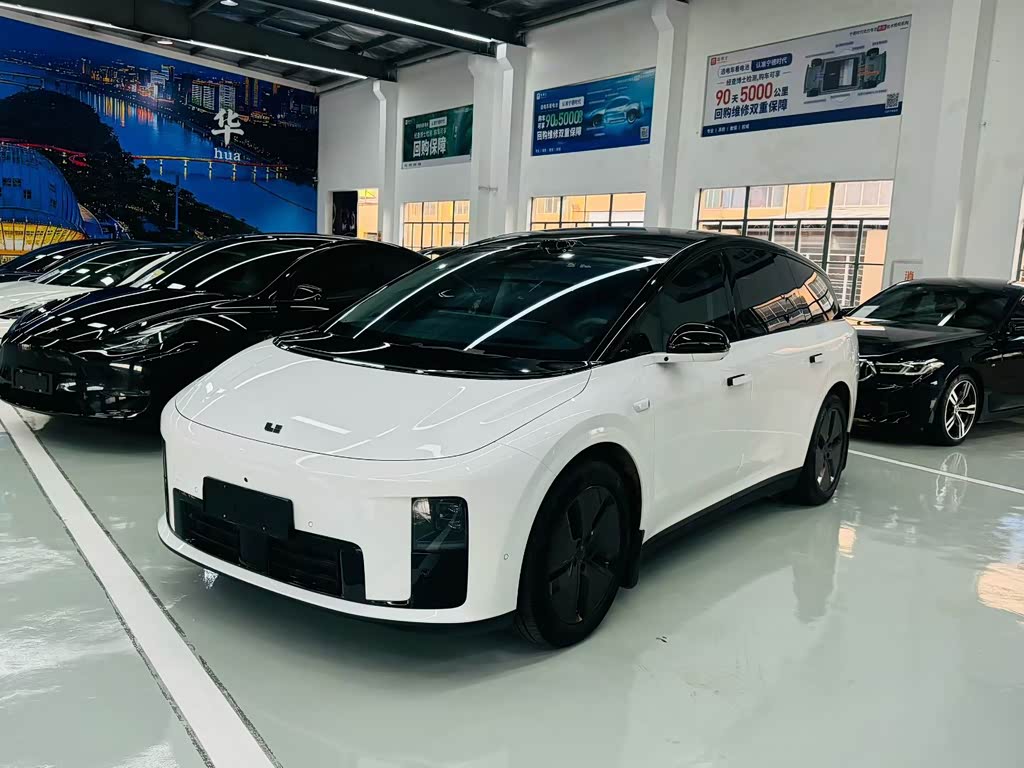 Li Auto i8