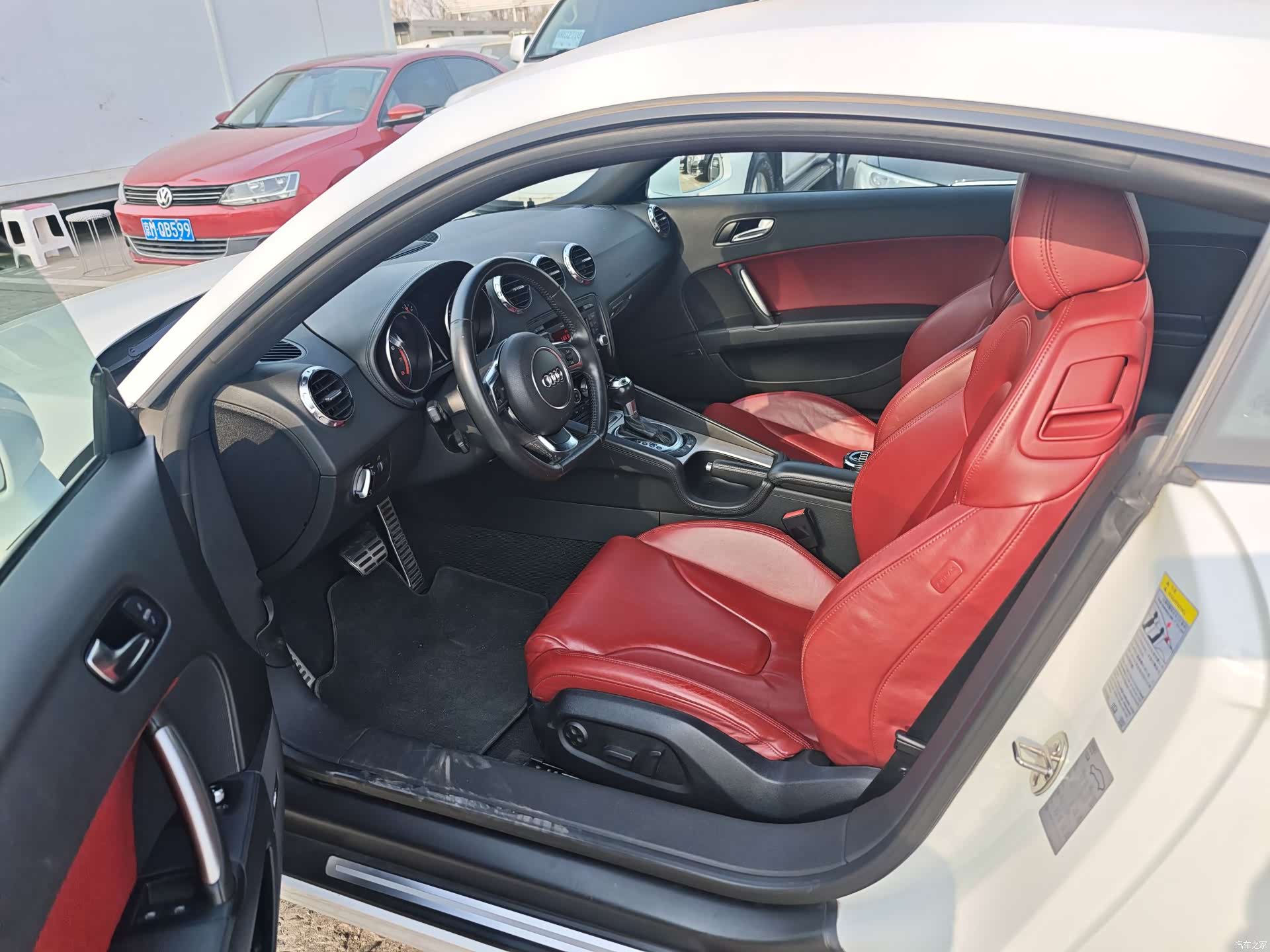 Audi TT, 2011 7