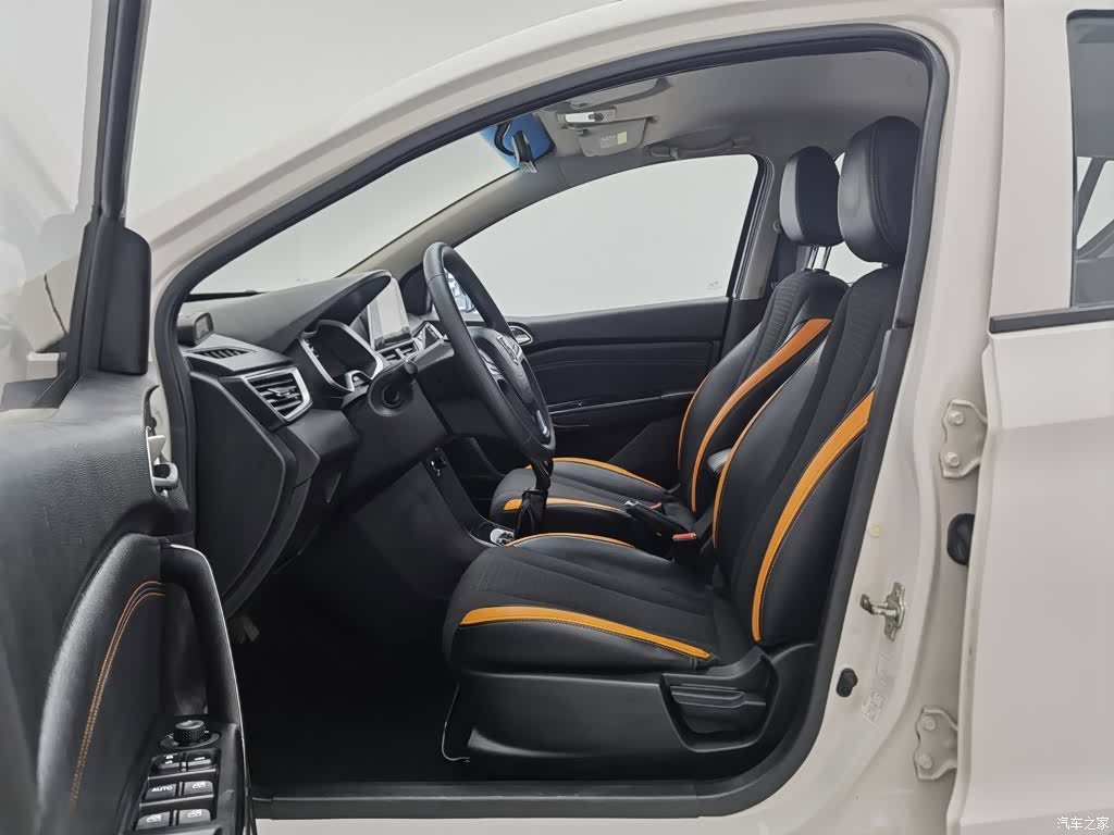 Wuling 310, 2016 10