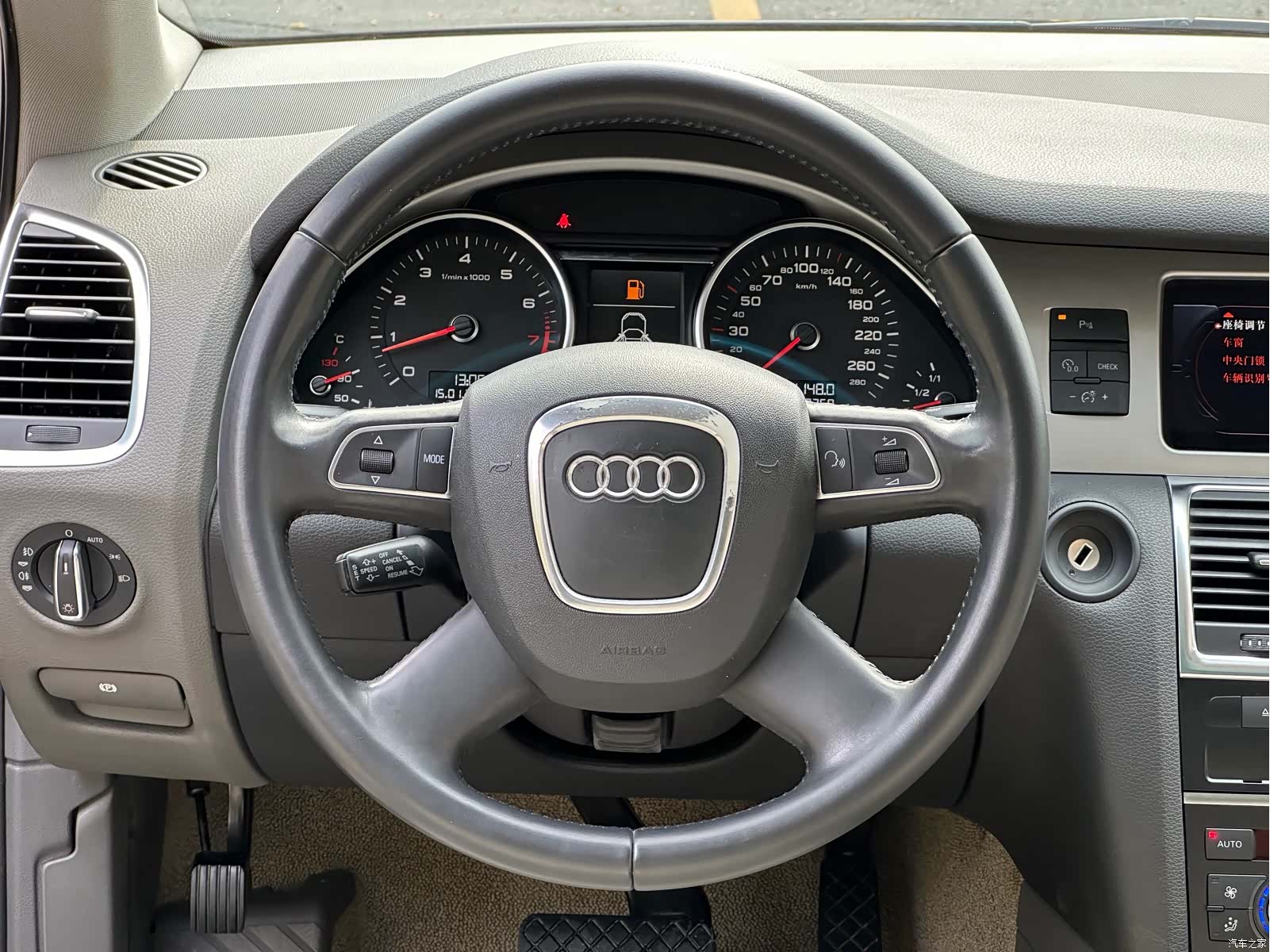 Audi Q7, 2011 11