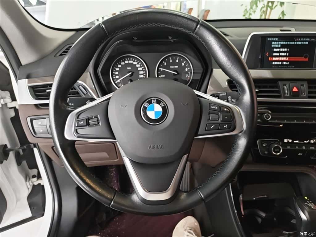 BMW X1, 2018 11