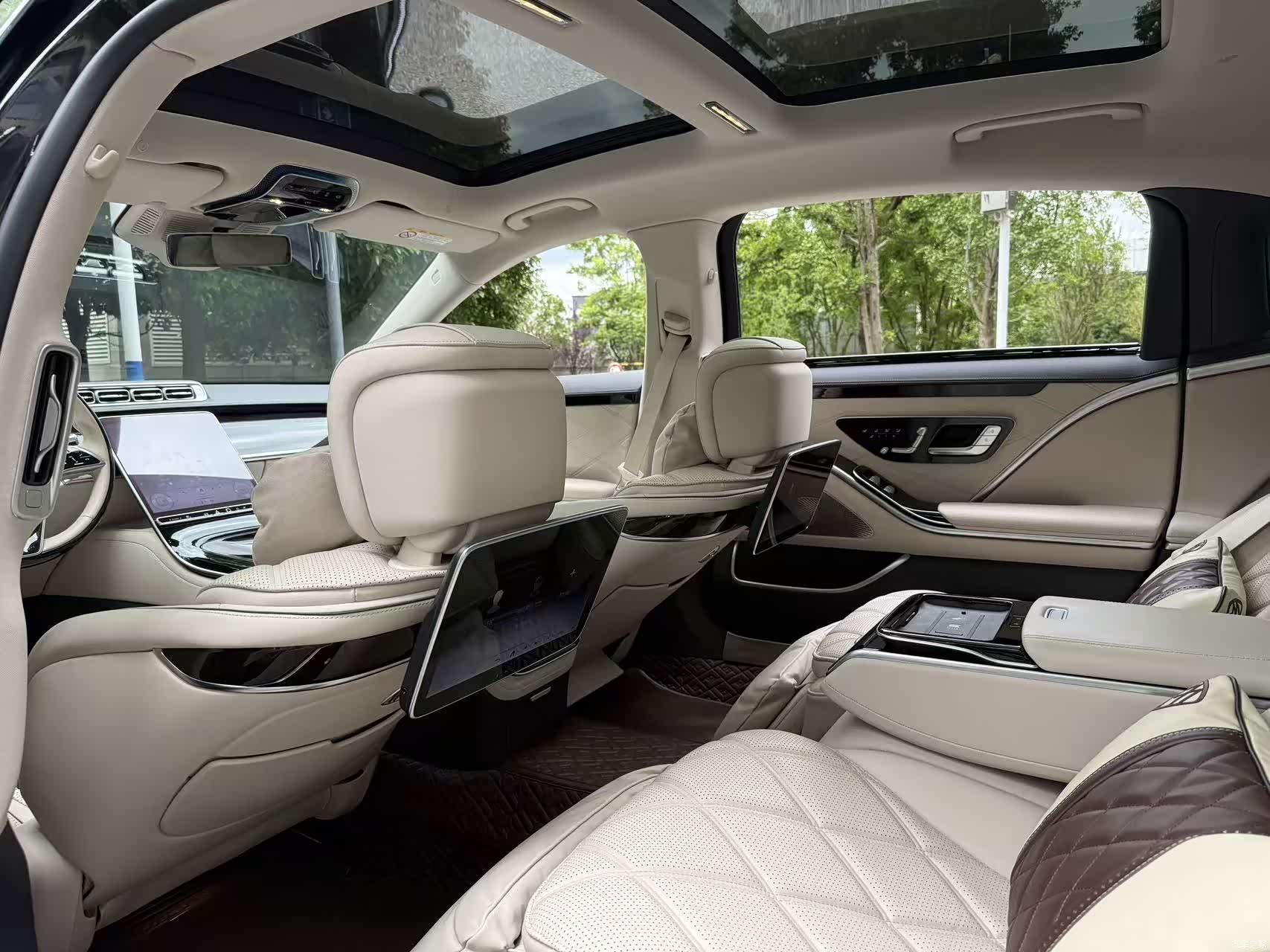 Maybach S-Class, 2023 13