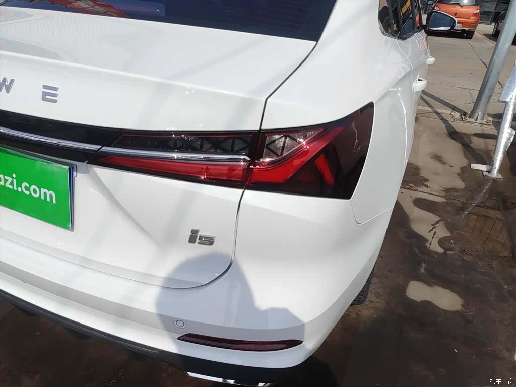 Roewe i5, 2023 8