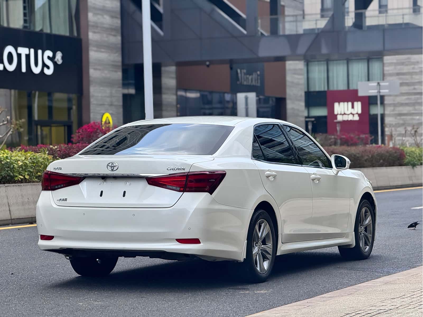 Toyota Crown, 2016 6