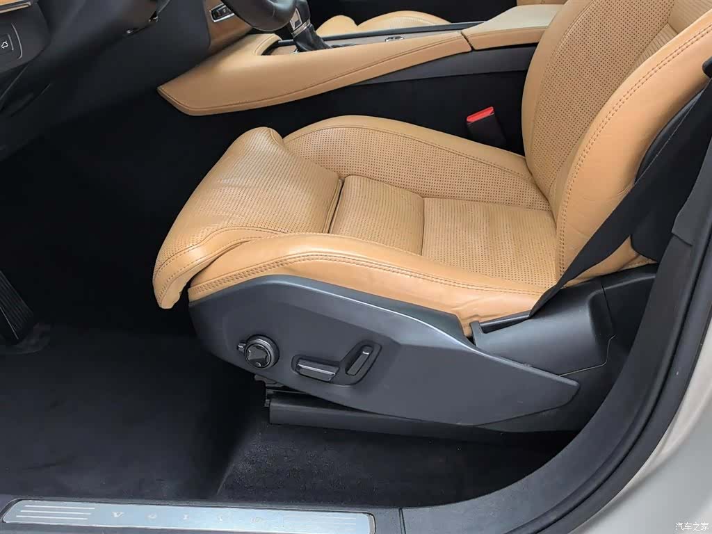 Volvo XC90, 2017 16