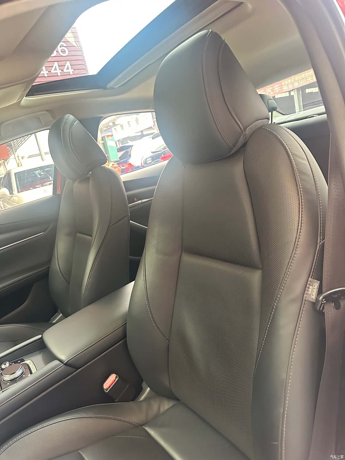 Mazda Mazda3, 2019 12