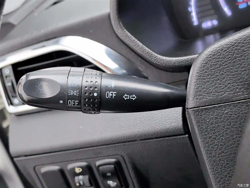BAIC EC220, 2018 17