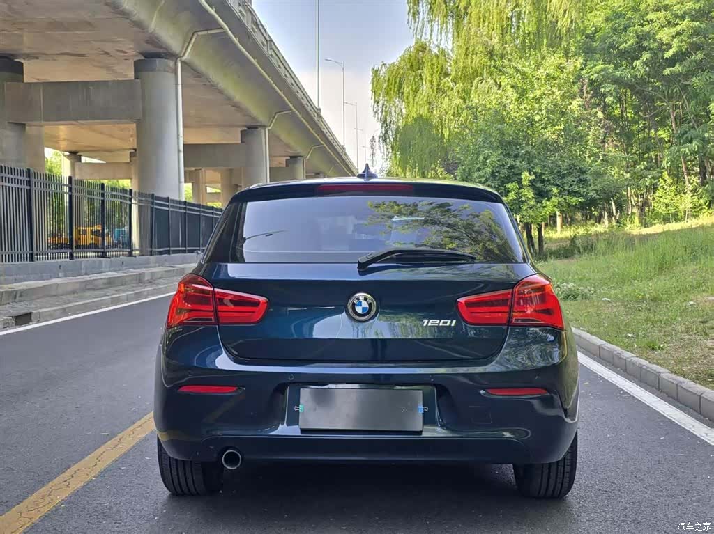 BMW 1 Series, 2016 все фото