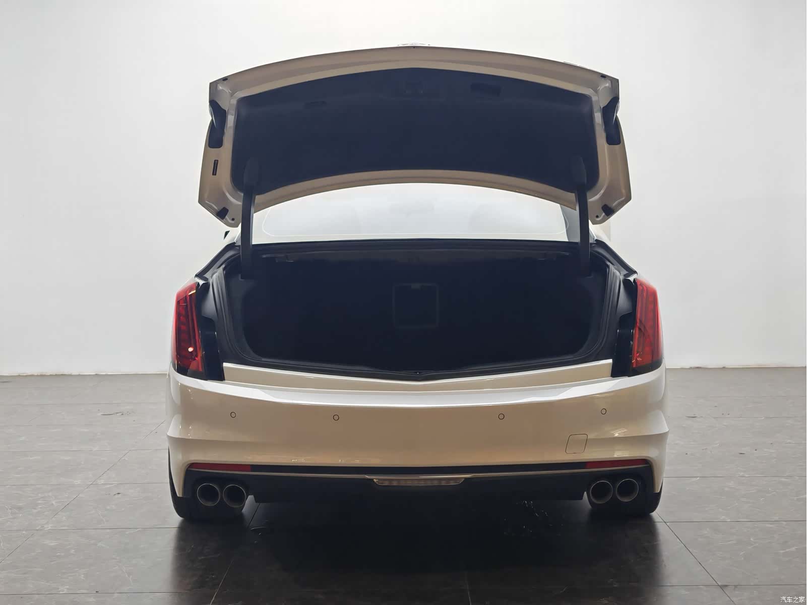 Cadillac CT6, 2021 12