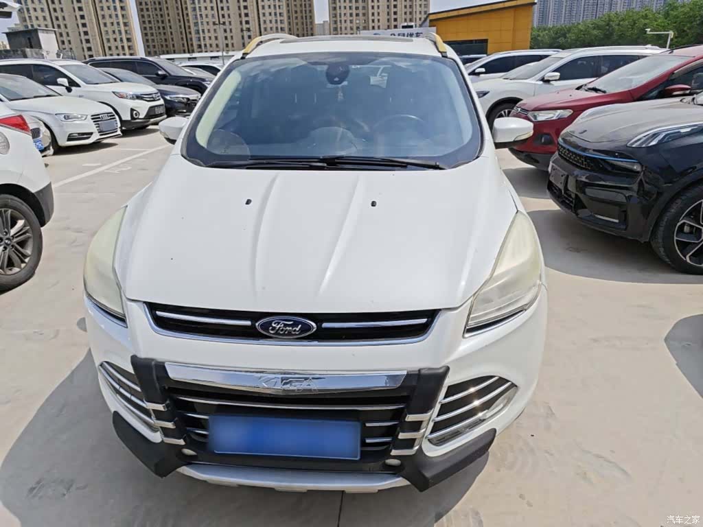 Ford Kuga, 2015 3