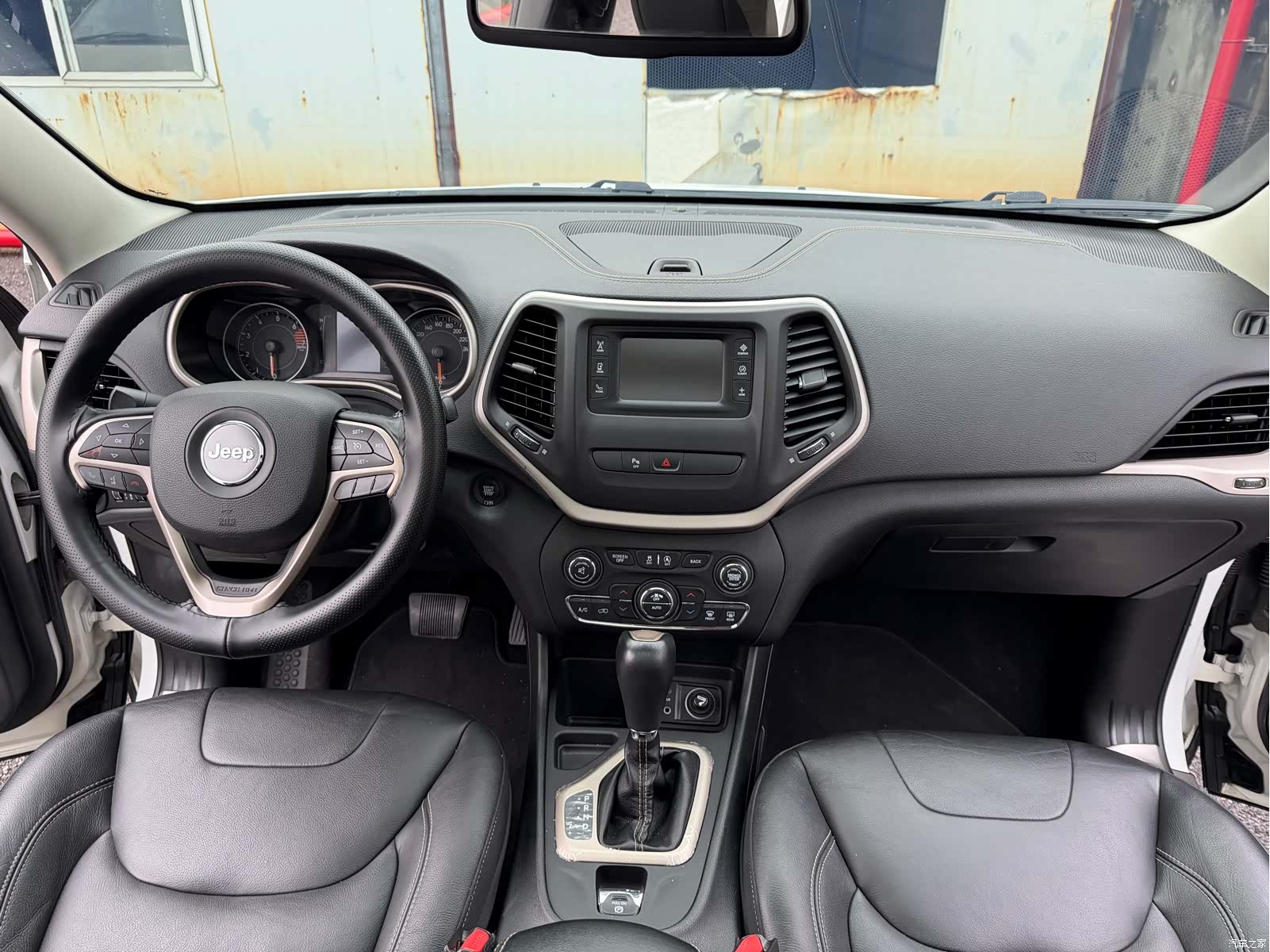 Jeep Cherokee, 2018 6