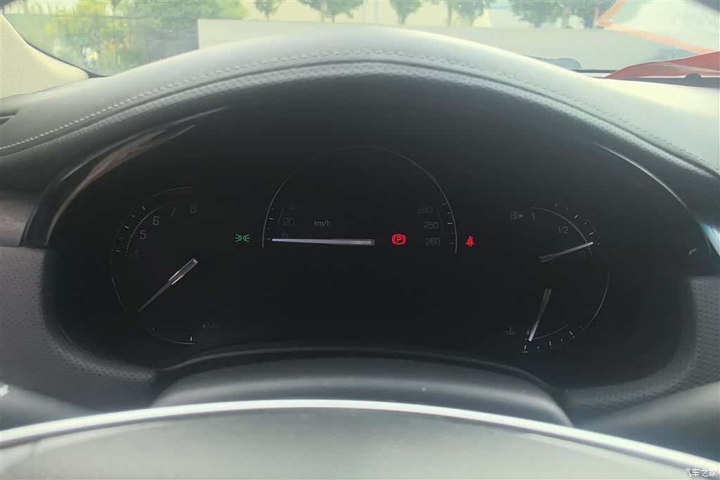 Cadillac XTS, 2019 14