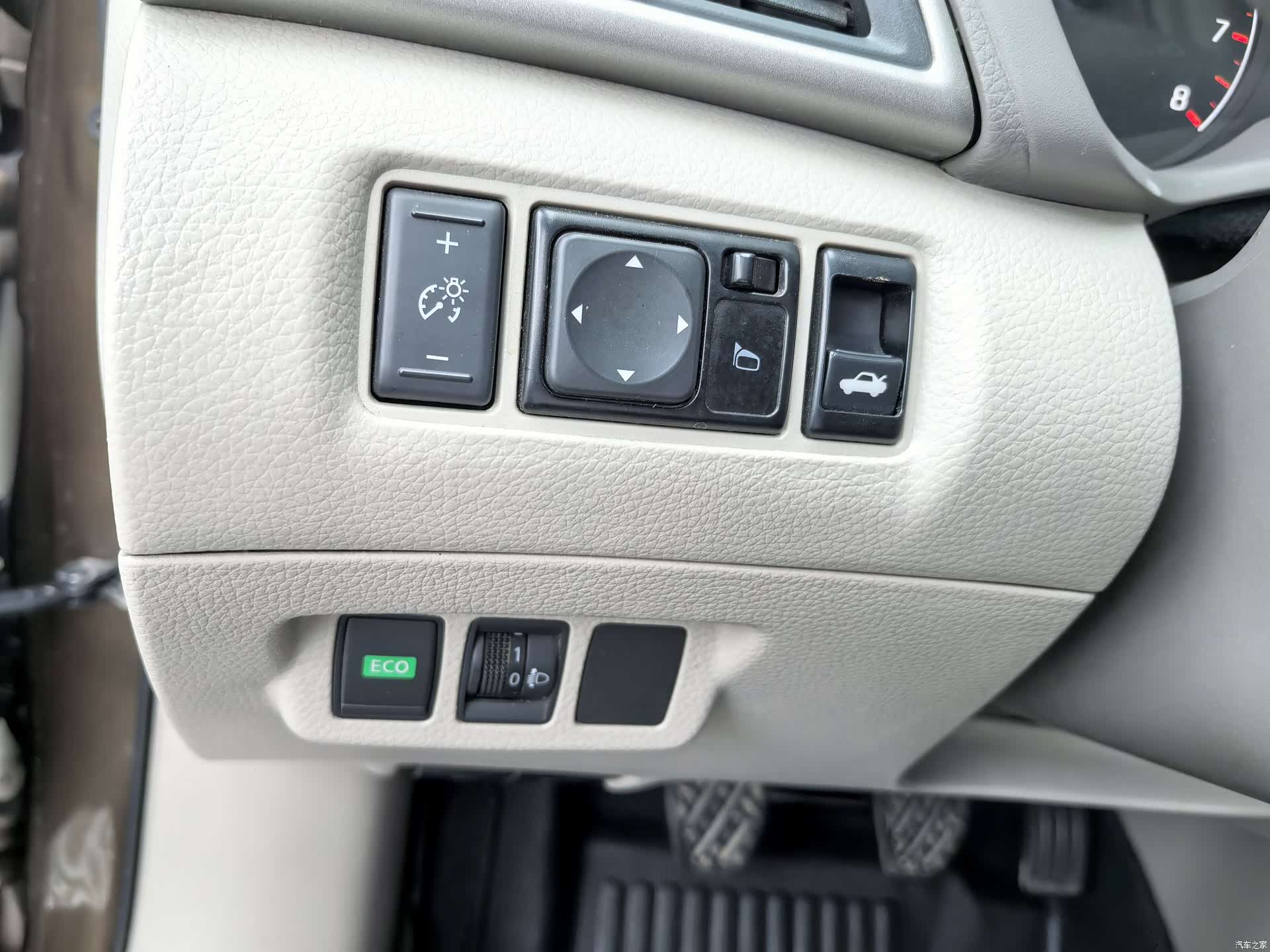 Nissan Sylphy, 2013 15