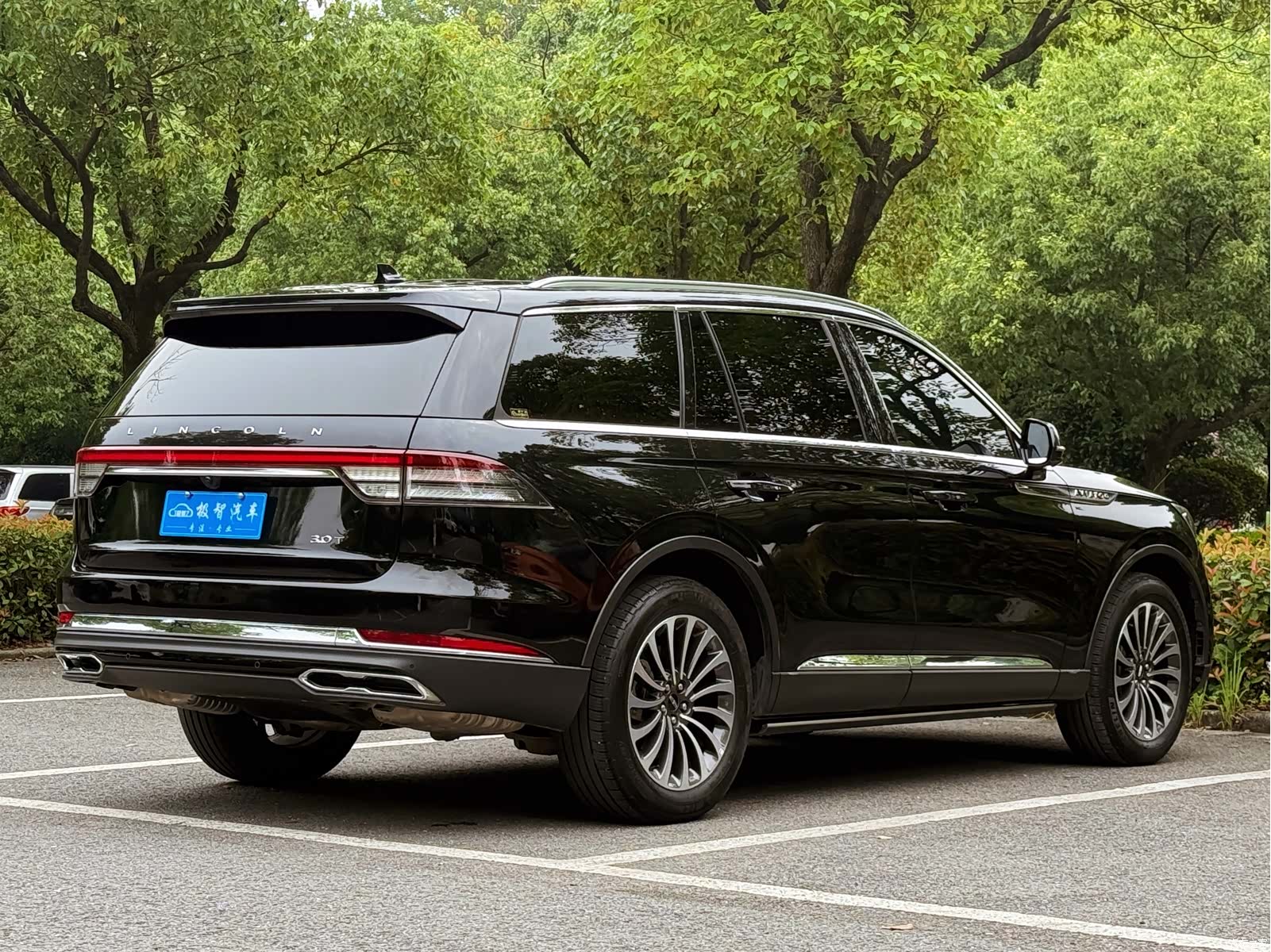 Lincoln Aviator, 2024 все фото