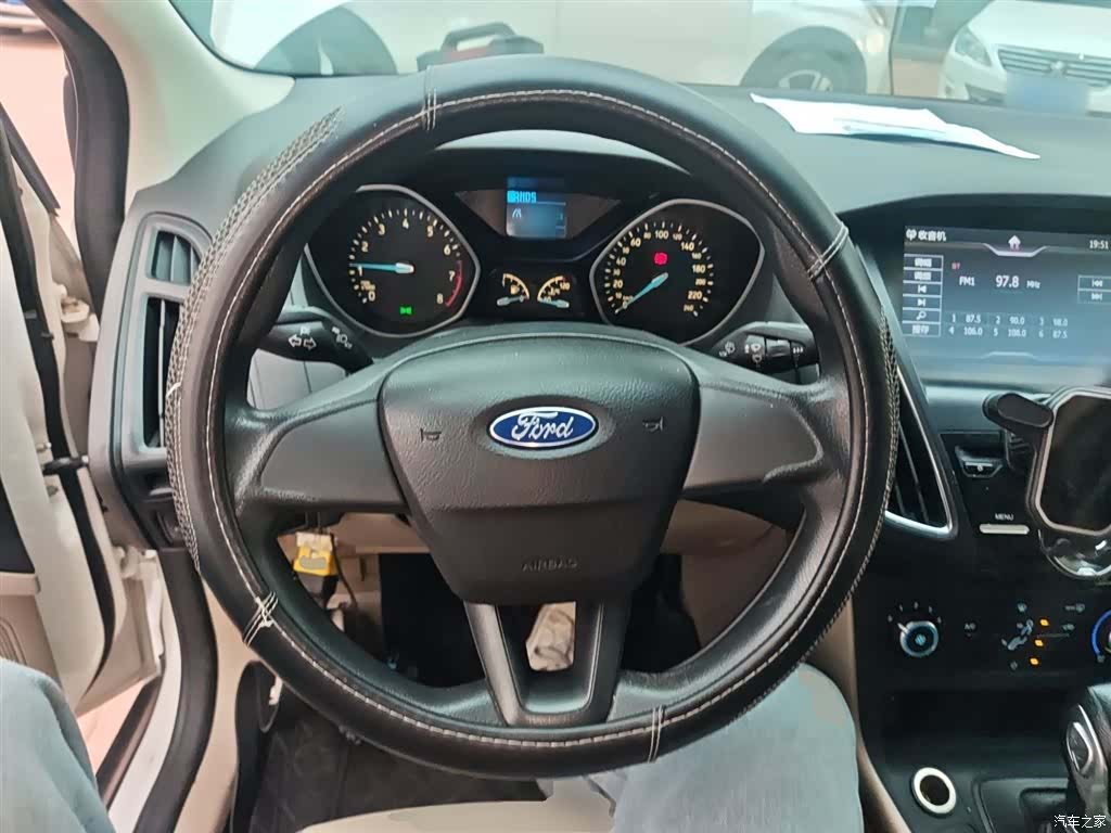 Ford Focus, 2016 7