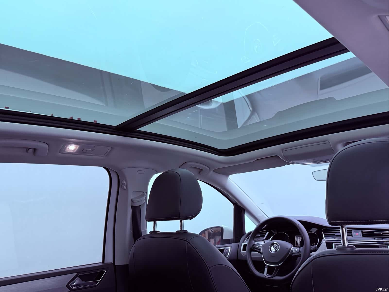 Volkswagen L, 2017 26