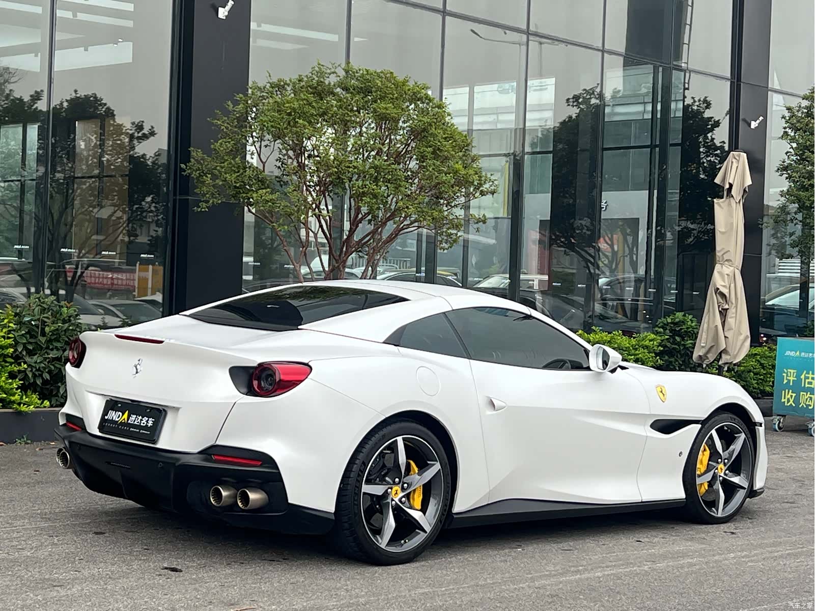 Ferrari Portofino, 2021 14