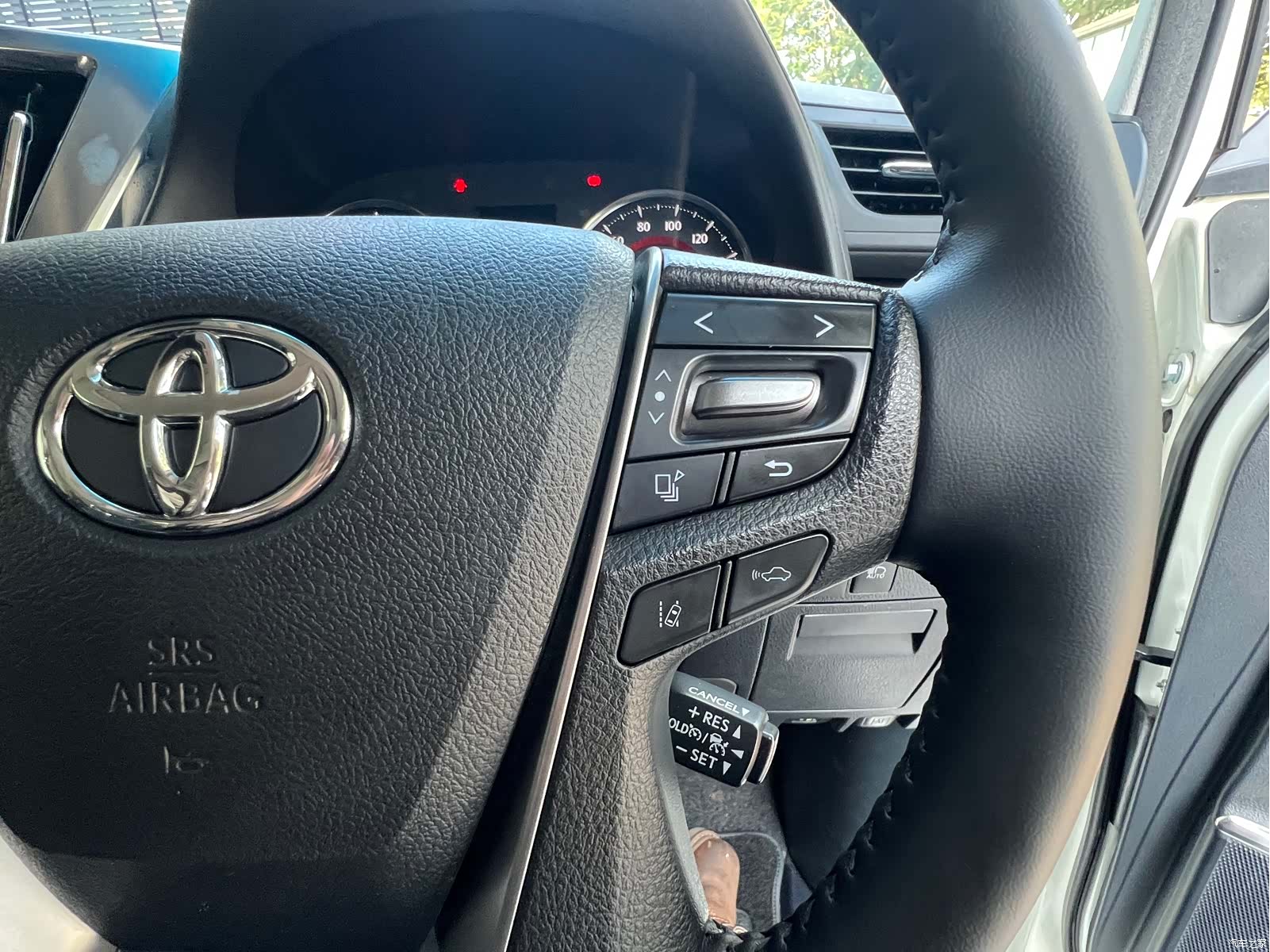 Toyota Vellfire, 2021 17