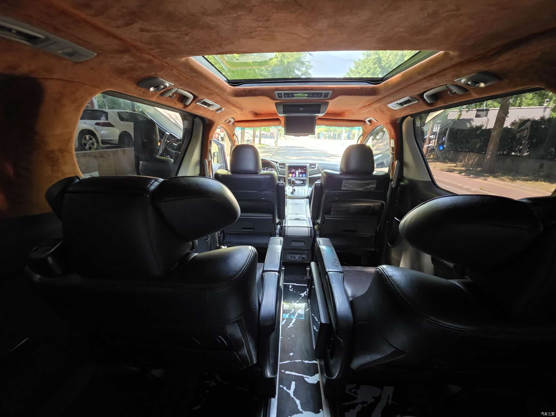 Toyota Alphard, 2014 16