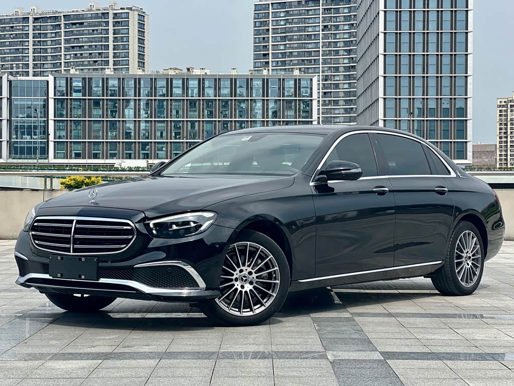 Mercedes-Benz E-Class E 2023 E 260 L 4MATIC
