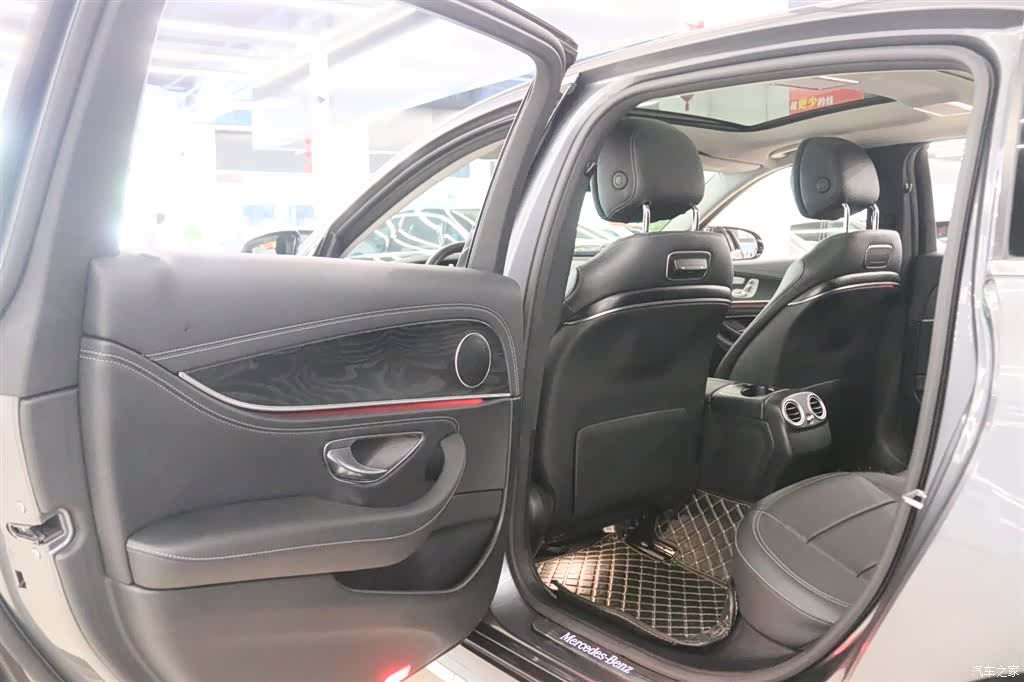 Mercedes-Benz E-Class, 2018 16