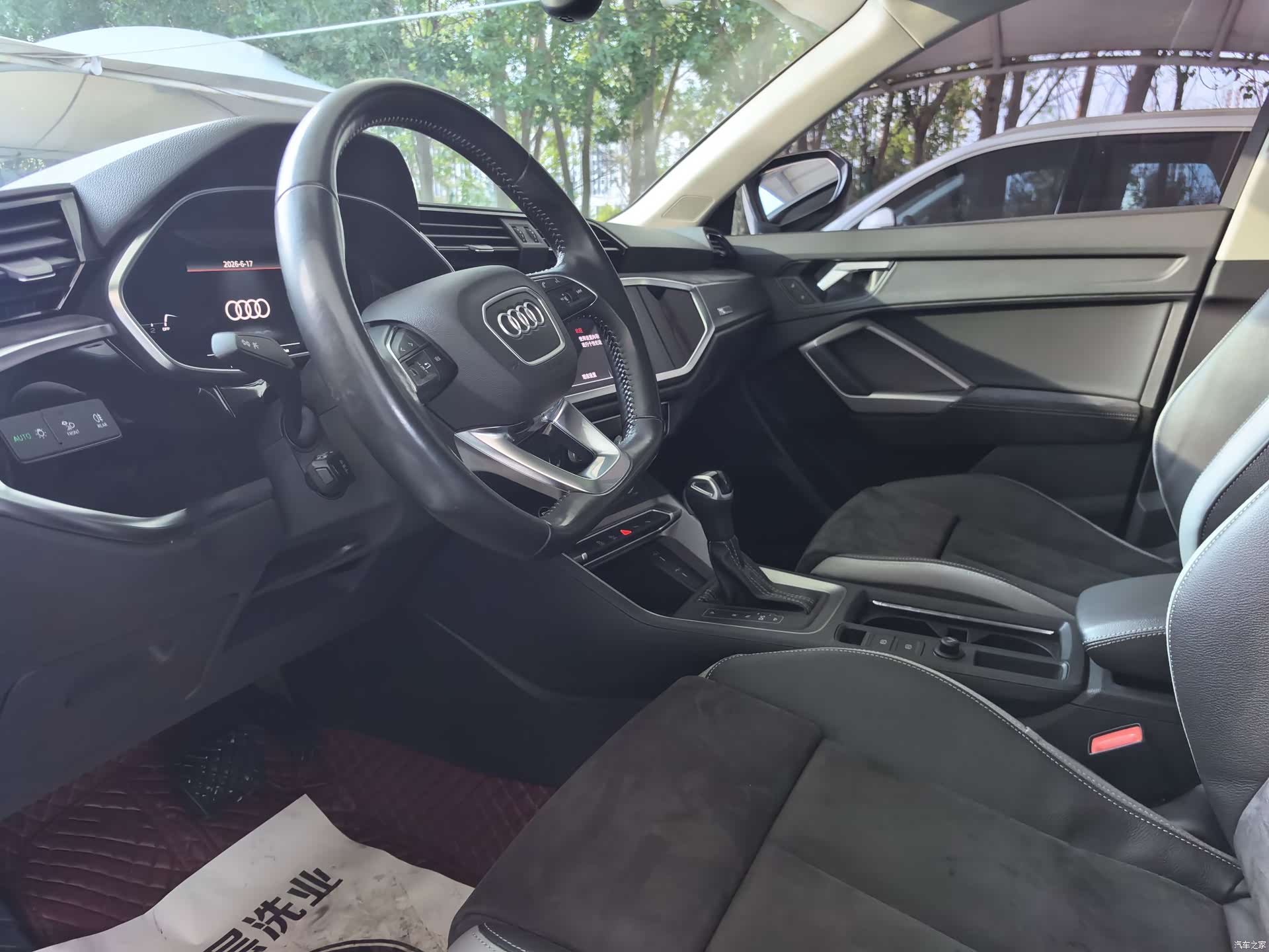 Audi Q3, 2022 4