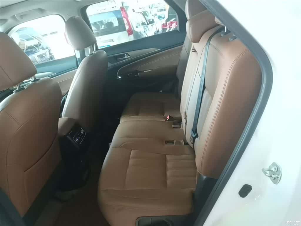 Changan CS95, 2018 17