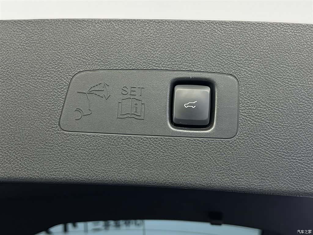 Lincoln Corsair, 2021 24