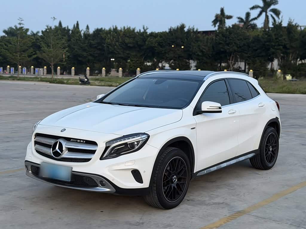Mercedes-Benz GLA